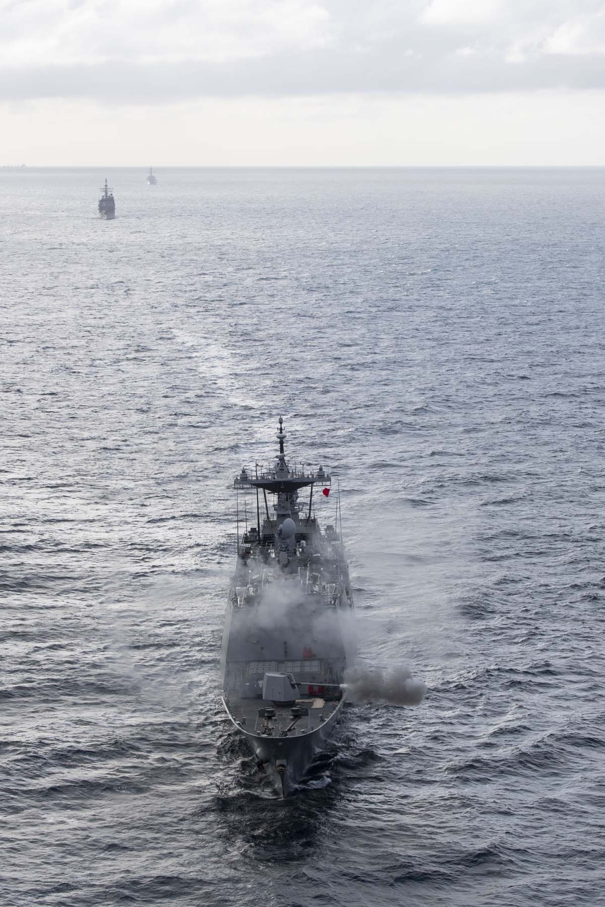 [해군 보도사진] 사진1. 한미 연합해상훈련 해상사격.jpg
