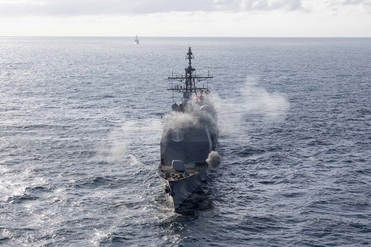 [해군 보도사진] 사진2. 한미 연합해상훈련 해상사격.jpg