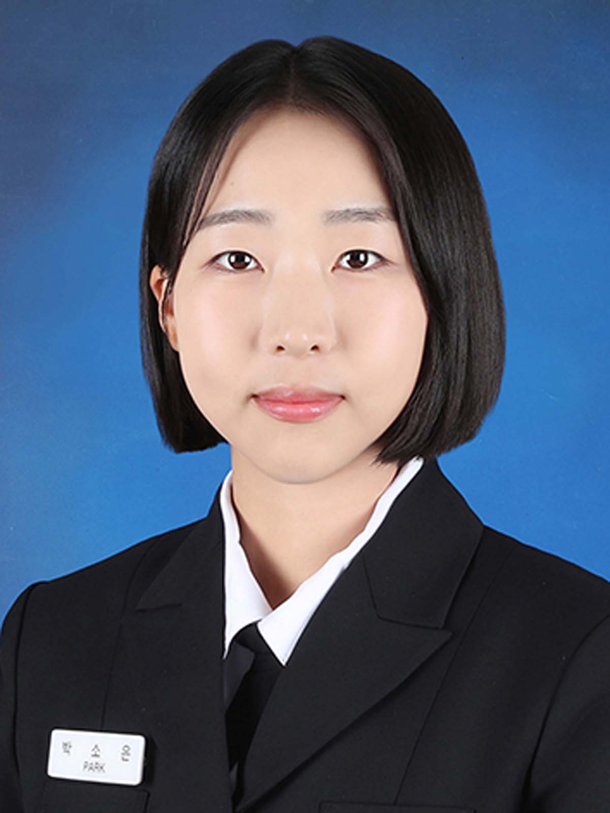 1. 국방부장관상 해군소위 박소은.jpg